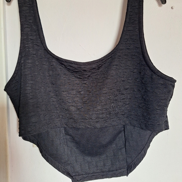 SHEIN 3XL Asymmetrical Textured Black Tank Top - Picture 3 of 4